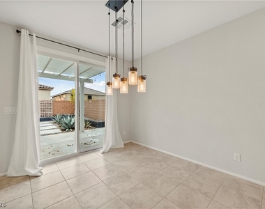 7960 Jaspence Street - Photo Thumbnail 13