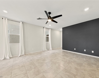 7960 Jaspence Street - Photo Thumbnail 11