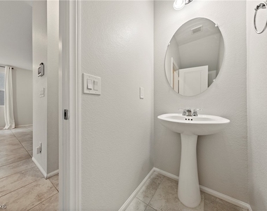 7960 Jaspence Street - Photo Thumbnail 17
