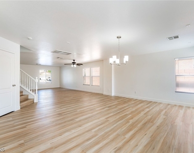 8240 Calico Wind Street - Photo Thumbnail 6