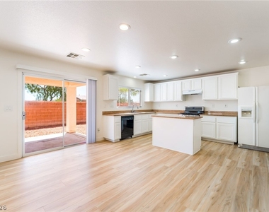 8240 Calico Wind Street - Photo Thumbnail 8