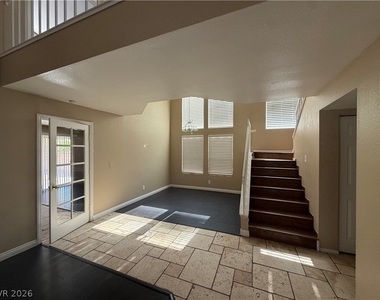 852 Celebration Drive - Photo Thumbnail 4