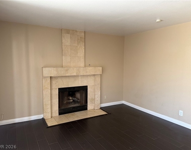 852 Celebration Drive - Photo Thumbnail 12