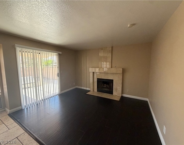 852 Celebration Drive - Photo Thumbnail 10