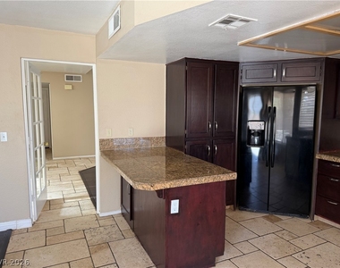 852 Celebration Drive - Photo Thumbnail 19