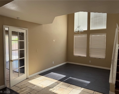 852 Celebration Drive - Photo Thumbnail 2