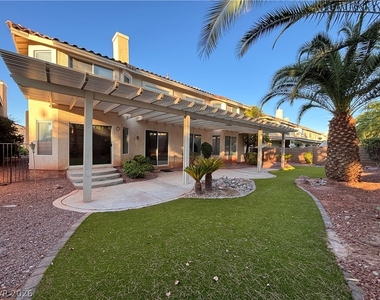 4127 Abernethy Forest Place - Photo Thumbnail 3