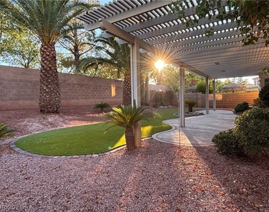 4127 Abernethy Forest Place - Photo Thumbnail 2