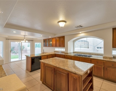 4127 Abernethy Forest Place - Photo Thumbnail 11