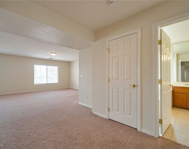4127 Abernethy Forest Place - Photo Thumbnail 40