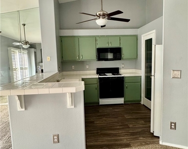 6201 E Lake Mead Boulevard - Photo Thumbnail 11
