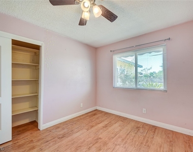 3917 W Oakey Boulevard - Photo Thumbnail 24