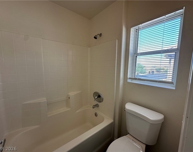 6386 Pronghorn Ridge Avenue - Photo Thumbnail 12