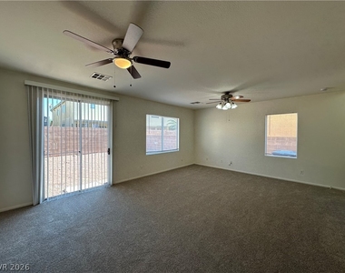 6386 Pronghorn Ridge Avenue - Photo Thumbnail 9
