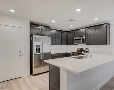 10772 Paget Court - Photo Thumbnail 8