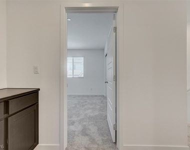 10772 Paget Court - Photo Thumbnail 16
