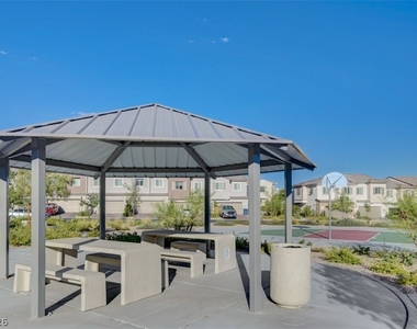 10772 Paget Court - Photo Thumbnail 43