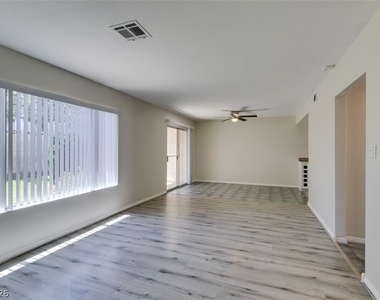784 Anne Lane - Photo Thumbnail 26