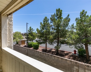 784 Anne Lane - Photo Thumbnail 1
