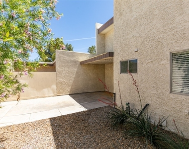 784 Anne Lane - Photo Thumbnail 24
