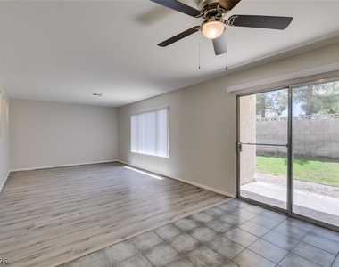 784 Anne Lane - Photo Thumbnail 15