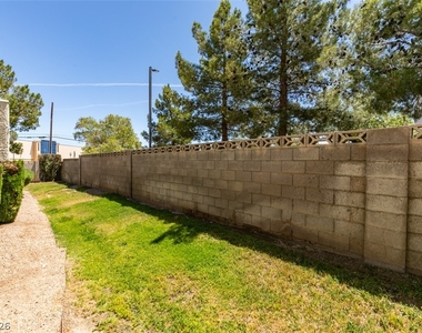 784 Anne Lane - Photo Thumbnail 4