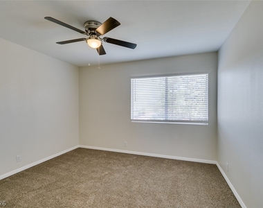 784 Anne Lane - Photo Thumbnail 10