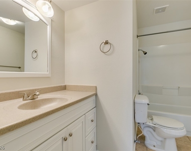 784 Anne Lane - Photo Thumbnail 3