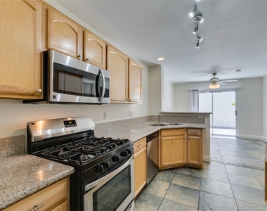 200 Luninborg Street - Photo Thumbnail 7