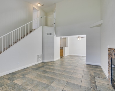 200 Luninborg Street - Photo Thumbnail 21
