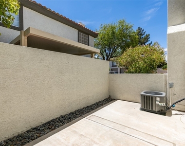 200 Luninborg Street - Photo Thumbnail 4