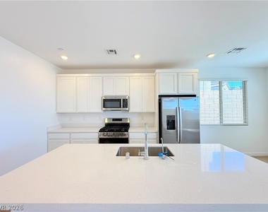 1450 Great Snipe Avenue - Photo Thumbnail 5