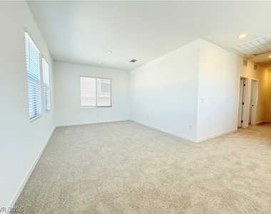 1450 Great Snipe Avenue - Photo Thumbnail 20