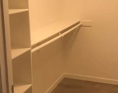 700 Capri Drive - Photo Thumbnail 2
