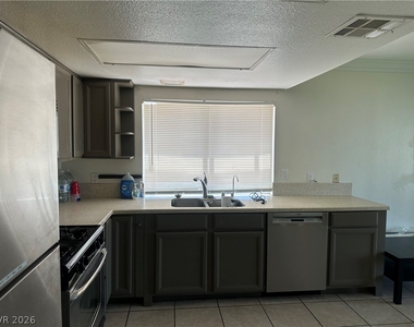 4341 Newridge Court - Photo Thumbnail 9