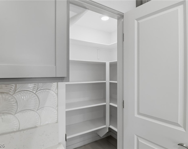 11403 Ethereal Landing Avenue - Photo Thumbnail 13