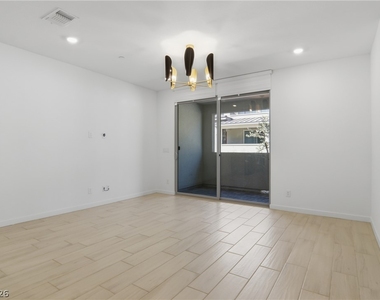 11403 Ethereal Landing Avenue - Photo Thumbnail 6