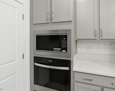11403 Ethereal Landing Avenue - Photo Thumbnail 14