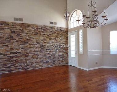 1108 Ventura Hills Street - Photo Thumbnail 7