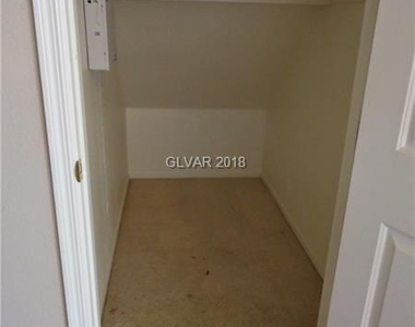 1108 Ventura Hills Street - Photo Thumbnail 31