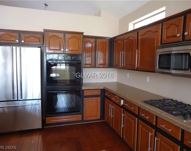1108 Ventura Hills Street - Photo Thumbnail 12