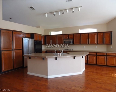 1108 Ventura Hills Street - Photo Thumbnail 10