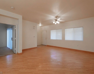 2153 Jasper Bluff Street - Photo Thumbnail 6