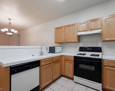 2153 Jasper Bluff Street - Photo Thumbnail 11