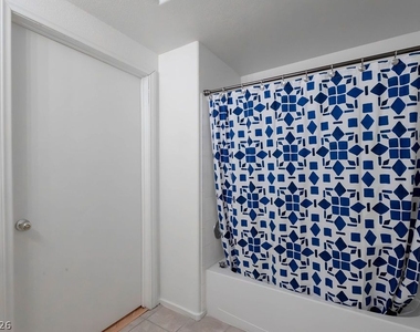 2153 Jasper Bluff Street - Photo Thumbnail 25