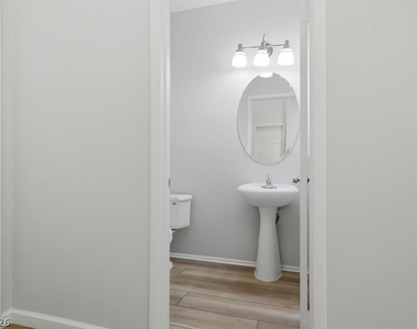 3632 Carisbrook Drive - Photo Thumbnail 5
