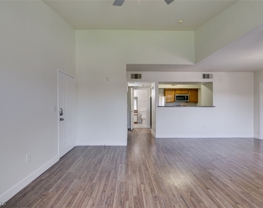 6650 W Warm Springs Road - Photo Thumbnail 30