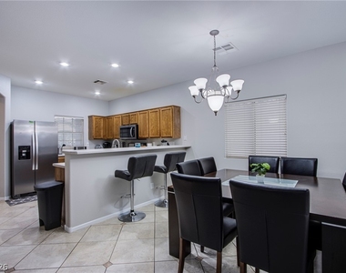 6429 Corrie Canyon Street - Photo Thumbnail 26