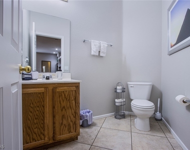 6429 Corrie Canyon Street - Photo Thumbnail 18