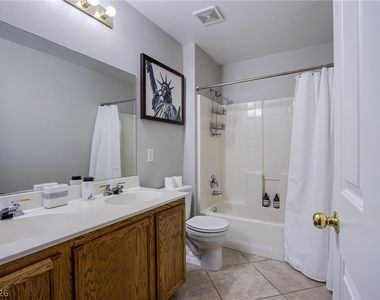 6429 Corrie Canyon Street - Photo Thumbnail 5
